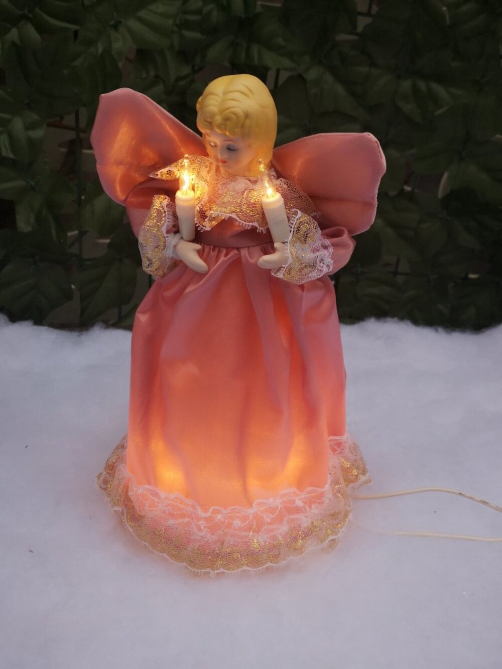 Universal Lites 10 Light Tree Top Angel Porcelain Face & Hands w/ Rose Gown
